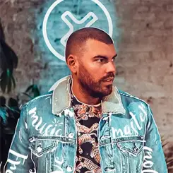 Фото артиста: MOTi