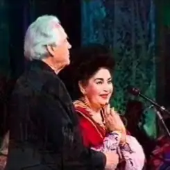 С.Криворучко & В.Миркотан - Мiсяць на небi слушать онлайн