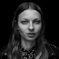 Tommy Johnson feat. Nanje Nowack - Burn The Sun слушать онлайн