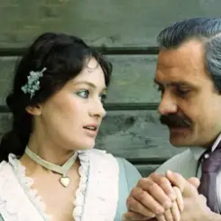 К/Ф "Жестокий романс" - Под лаской плюшевого пледа слушать онлайн