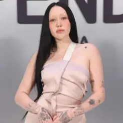 Noah Cyrus - Dunno слушать онлайн