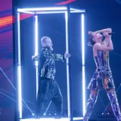 Юля Паршута - Виртуальная Лавстори слушать онлайн