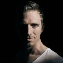 Обложка Greg Cerrone - Invincible (Klaas Remix)