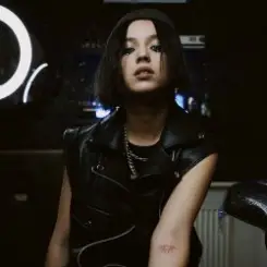 DAASHA - Глупая слушать онлайн