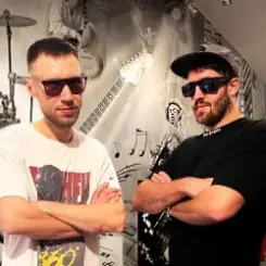 2xA & GG Zone - Sweet Dreams (Are Made Of This) слушать онлайн