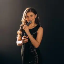 Imperial band - Млада дівчинонька слушать онлайн