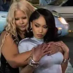 Shygirl & MUN SING feat. Saweetie - Waiting in the Car слушать онлайн