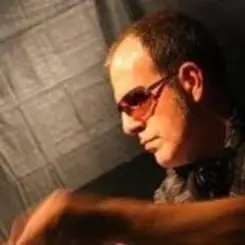 Обложка Jose Amnesia feat. Jennifer Rene - Invincible (Sied van Riel Remix)