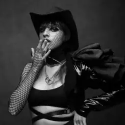 Lely45 - Хто ти дівчинко? слушать онлайн