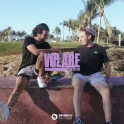 Two Cuzzos - Volare слушать онлайн
