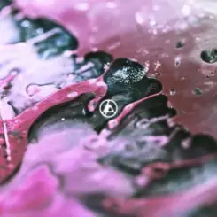 Linkin Park - Heavy Is the Crown слушать онлайн