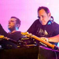 The Crystal Method feat. Dia Frampton - Over It (Bixel Remix) слушать онлайн